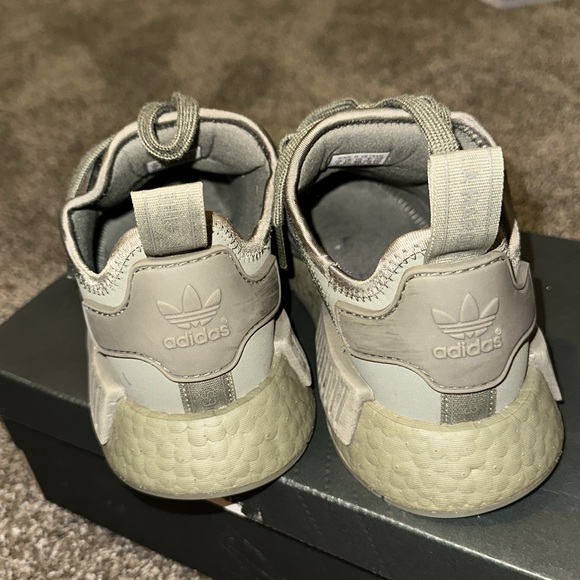 Gently used Adidas shoes - Picture 2 of 3